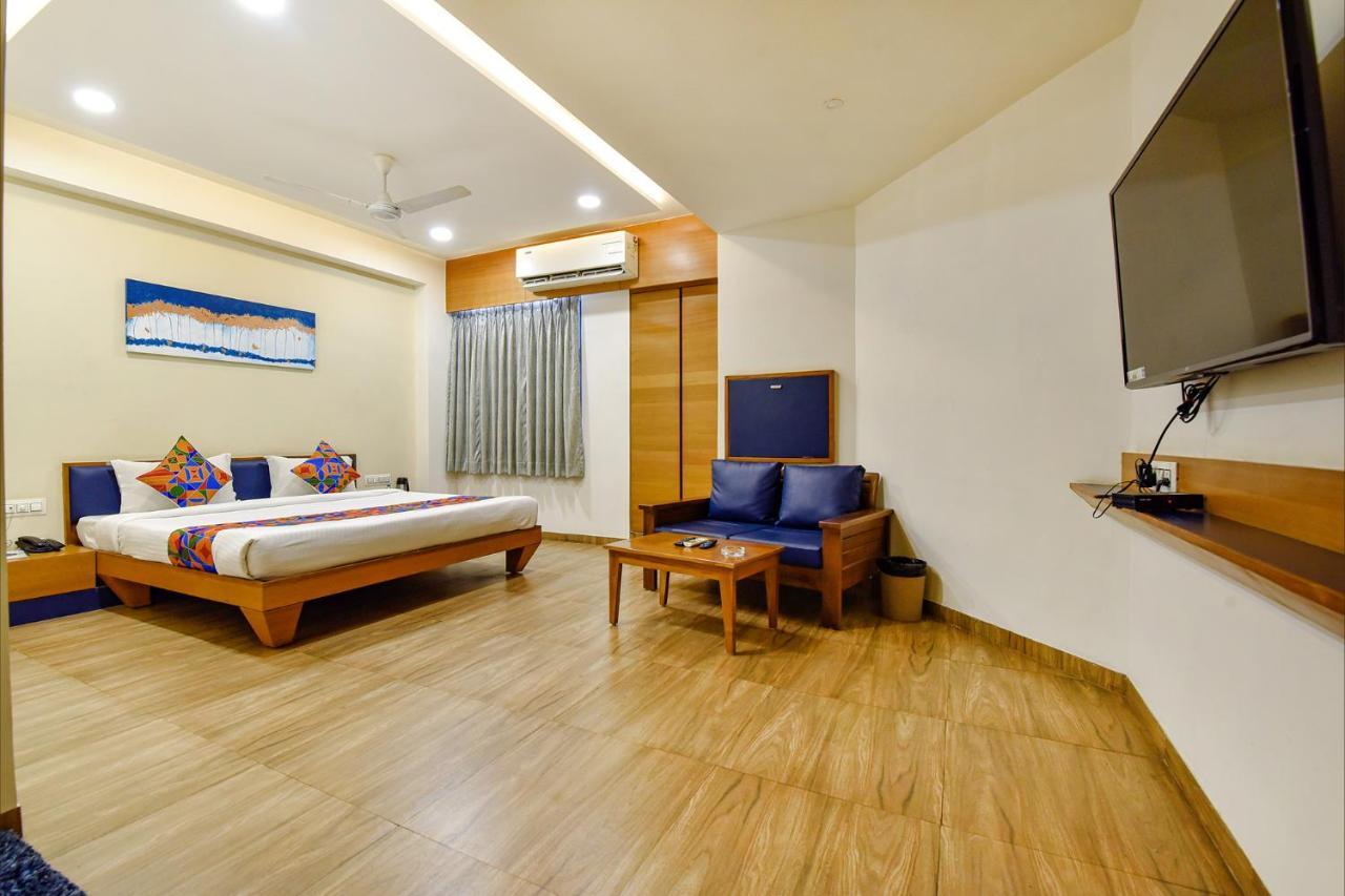 Fabhotel Prime Grand Unity, Changodar Ahmedabad Exterior foto